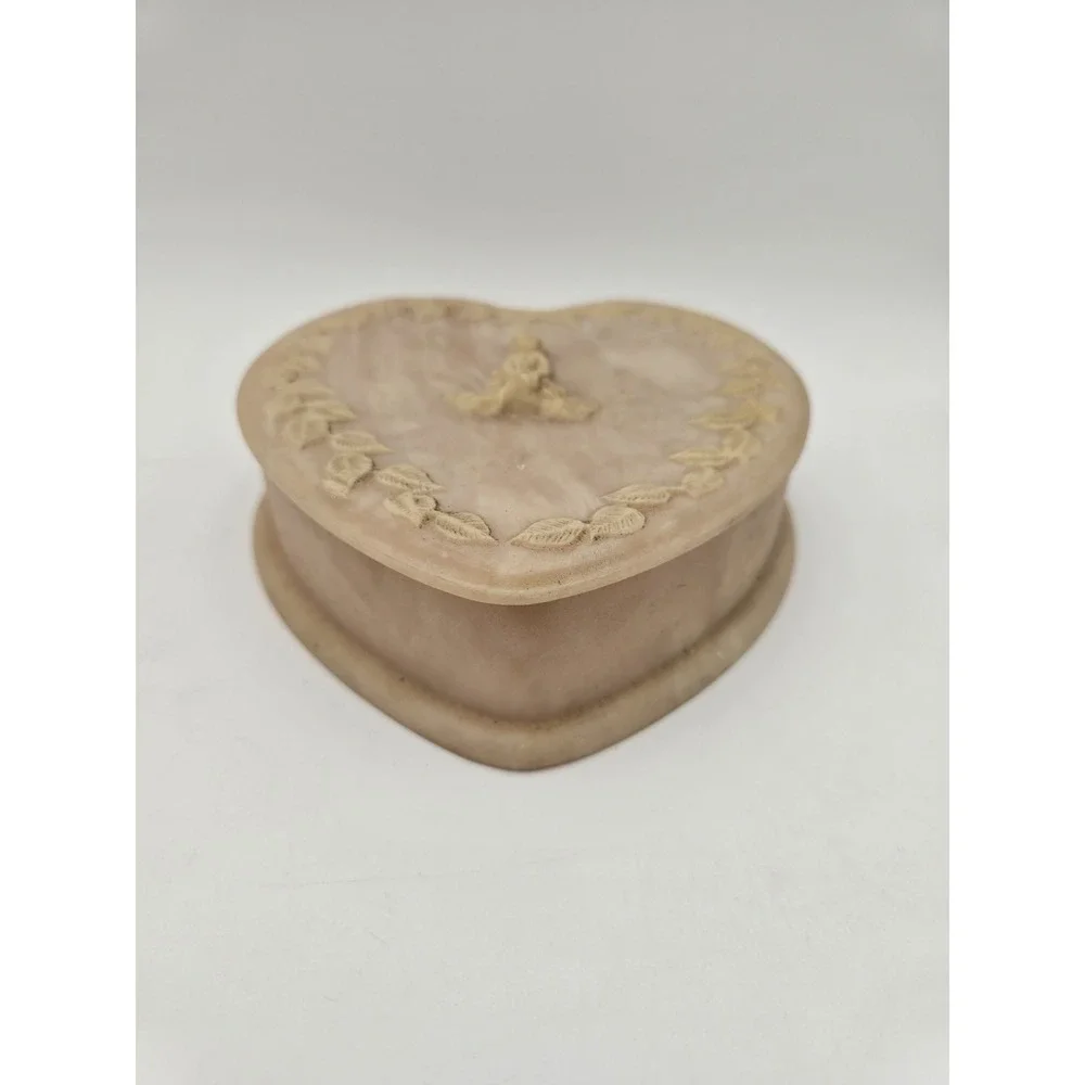 Vintage Avondale Trinket Jewelry Box Heart shape Pink Hinged